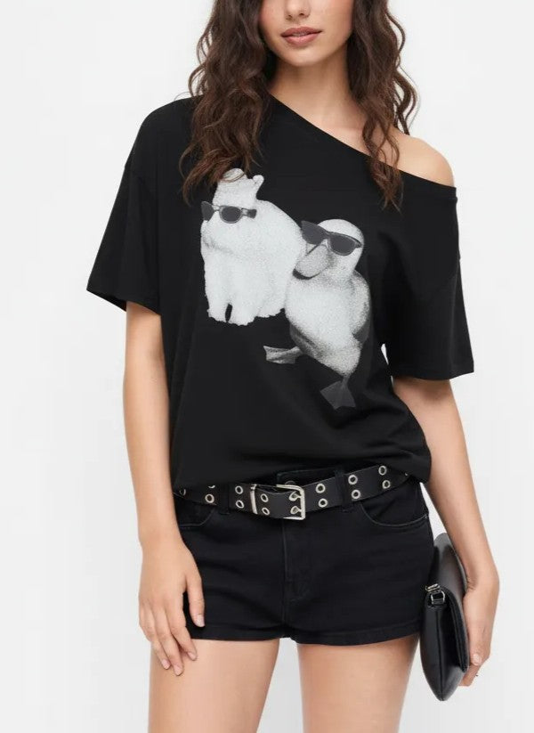 Black Asymmetrical Off‑Shoulder Animal Graphic Short‑Sleeve Tee