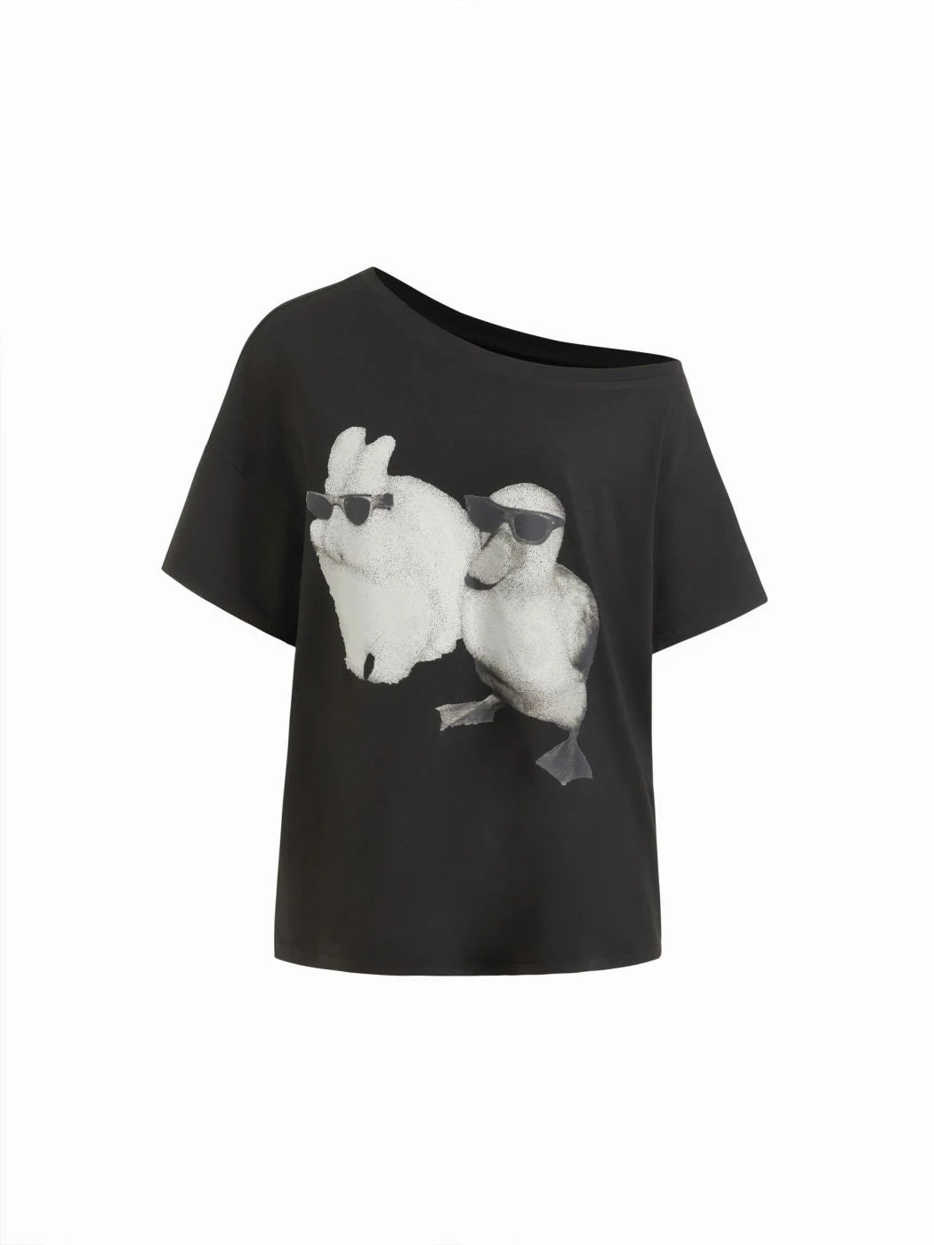Black Asymmetrical Off‑Shoulder Animal Graphic Short‑Sleeve Tee